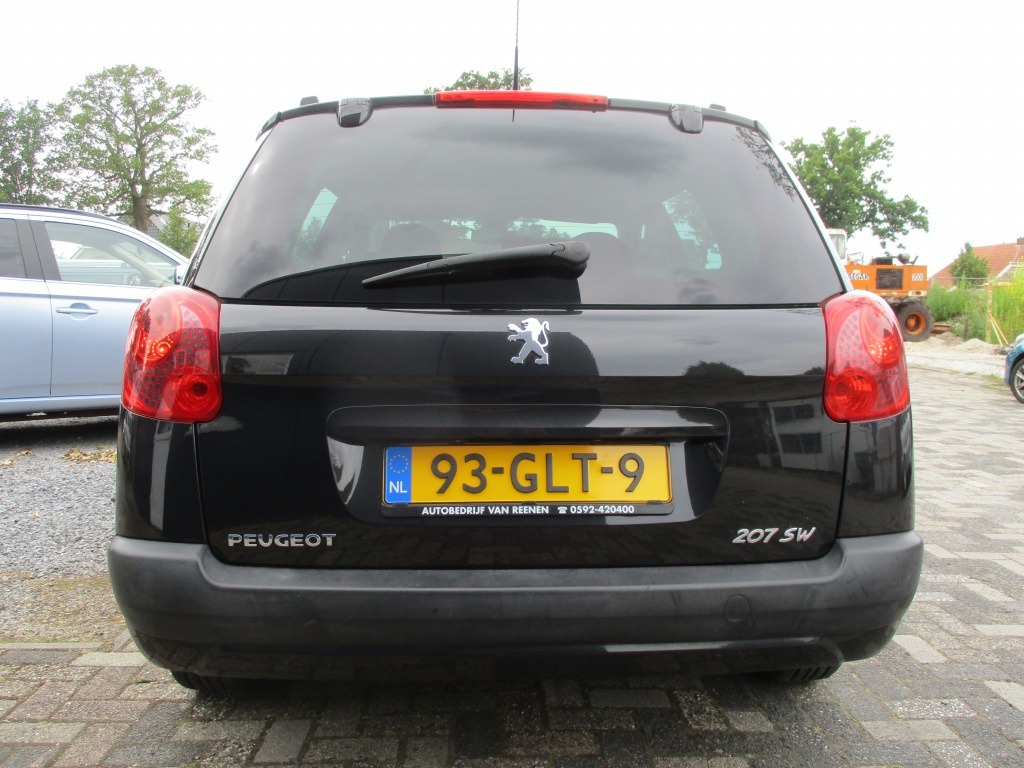 Peugeot 207 SW 1.4 VTi XS Panorama,clima foto's