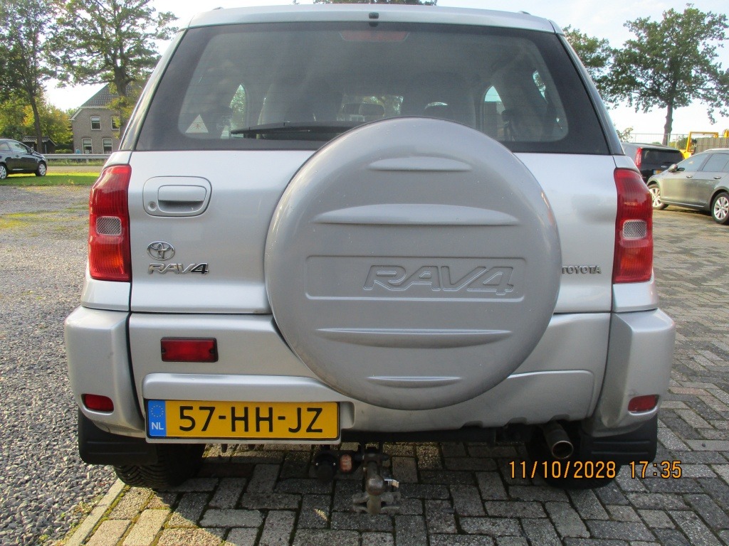 Toyota RAV4 1.8-16V VVT-i Luna foto's