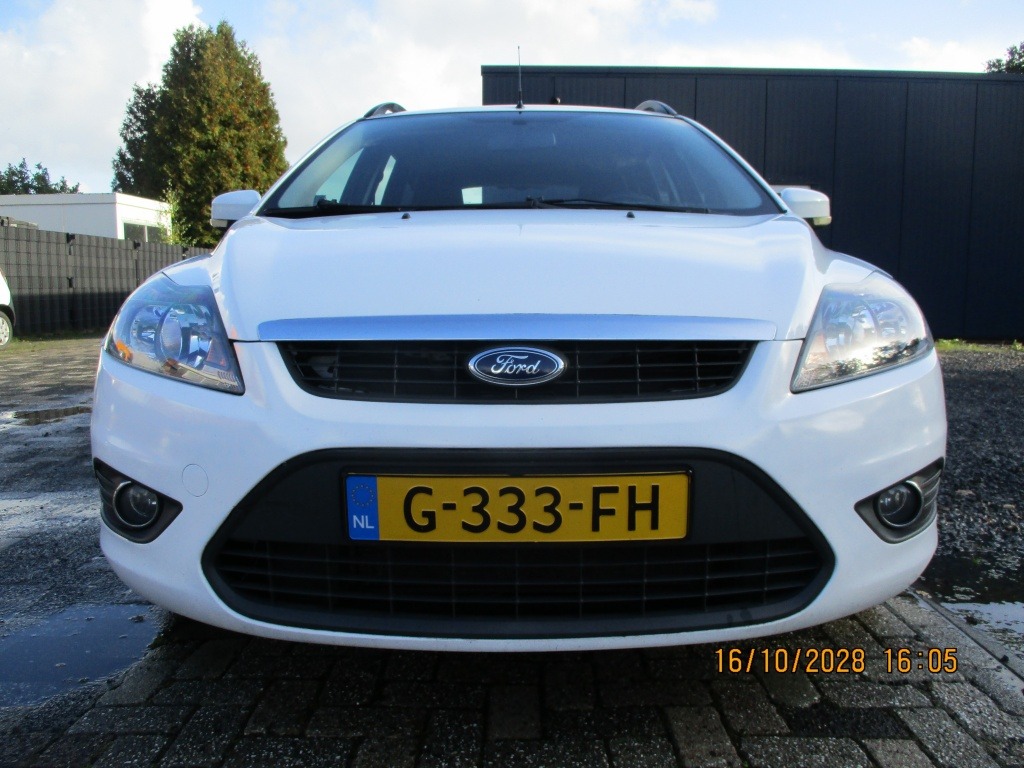 Ford FOCUS Wagon 1.6 Comf AIRCO APK 4-27 foto's
