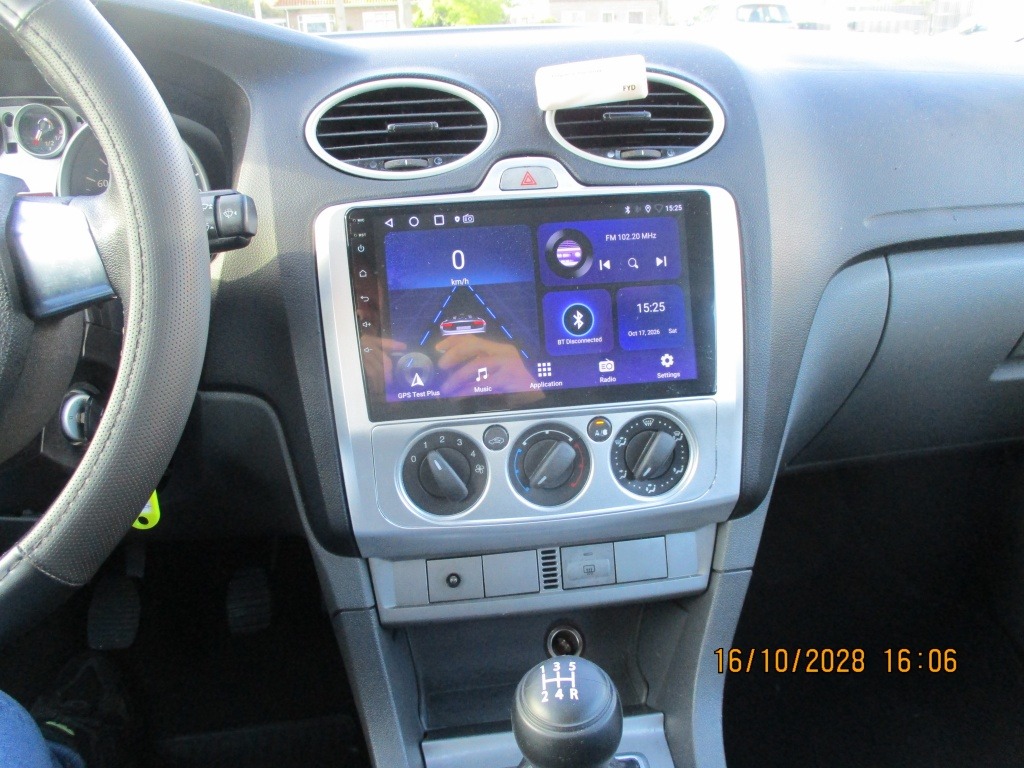 Ford FOCUS Wagon 1.6 Comf AIRCO APK 4-27 foto's
