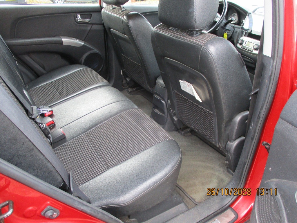 Kia Sportage 2.0 CVVT Executive foto's